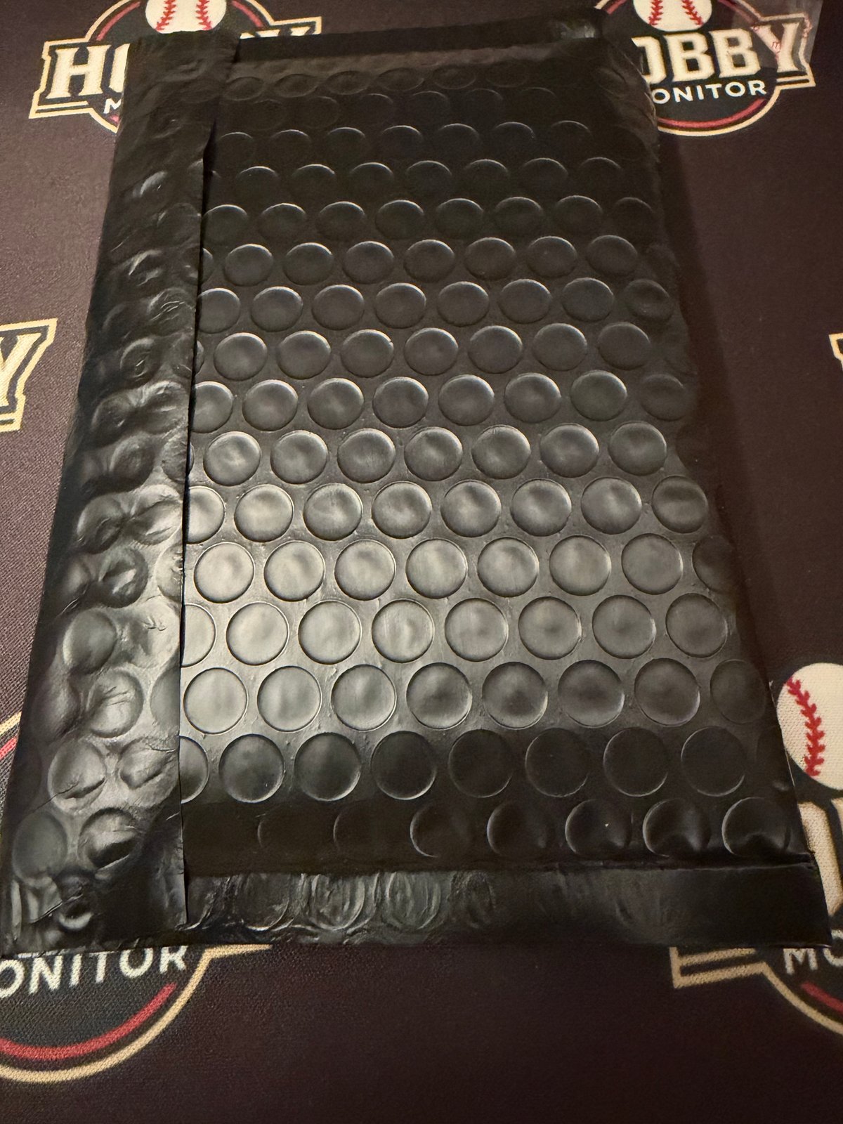 Sealed bubble mailer